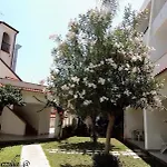 Lungomare Brancaleone Guest house 3*