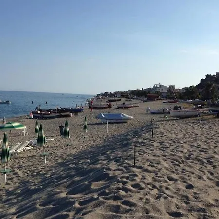 Konukevi Lungomare Brancaleone