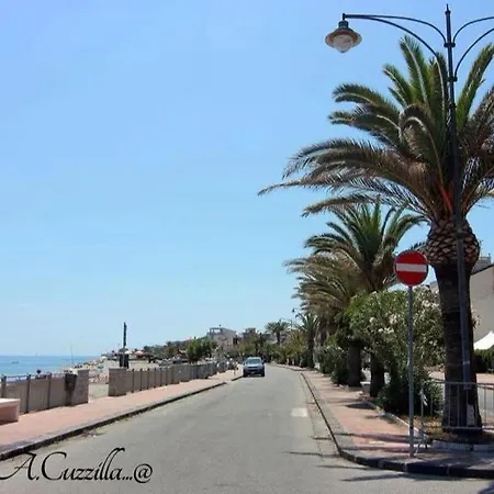 Konukevi Lungomare Brancaleone Brancaleone Marina