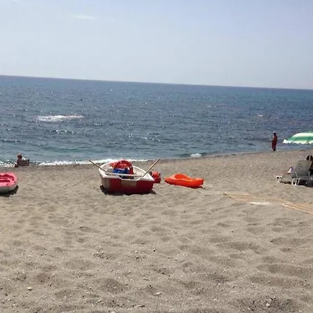 Pensión Lungomare Brancaleone