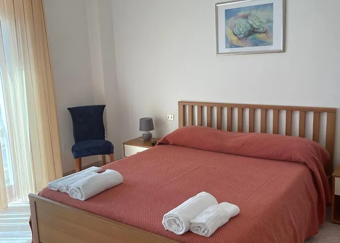 Lungomare Brancaleone 3* ブランカレオーネ・マリーナ