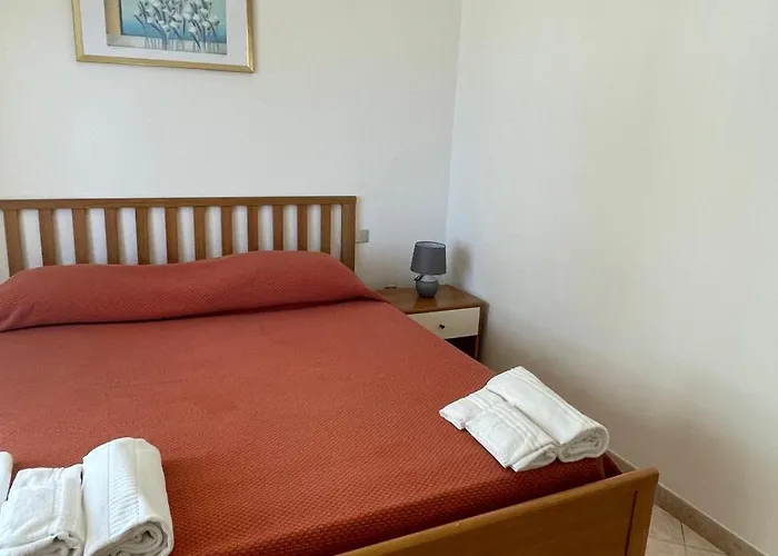 Lungomare Brancaleone ゲストハウス