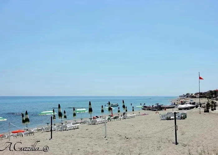 Lungomare Brancaleone 3* ブランカレオーネ・マリーナ