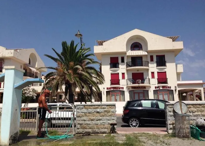 Lungomare Brancaleone ブランカレオーネ・マリーナ