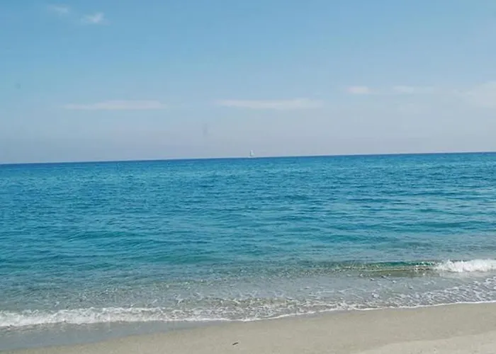 Lungomare Brancaleone ゲストハウス