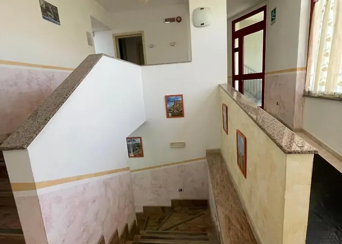 Lungomare Brancaleone ゲストハウス 3*