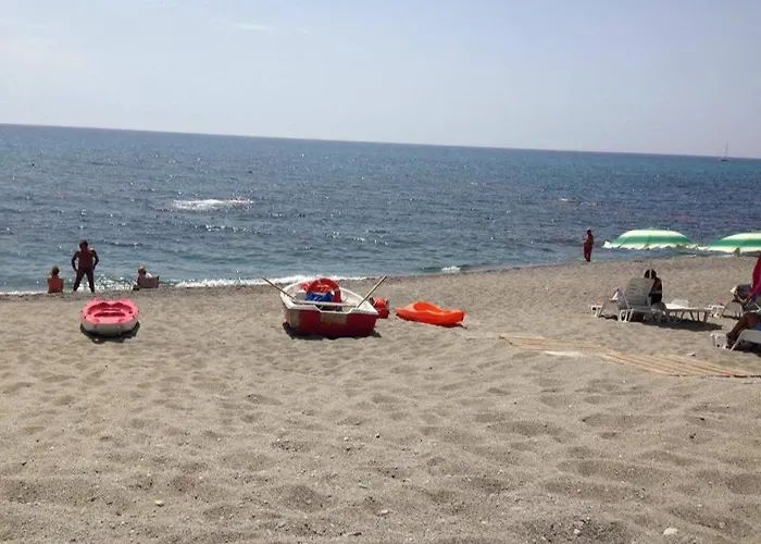 ゲストハウス Lungomare Brancaleone