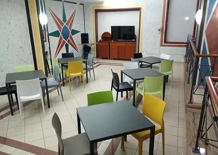 ゲストハウス Lungomare Brancaleone 3*